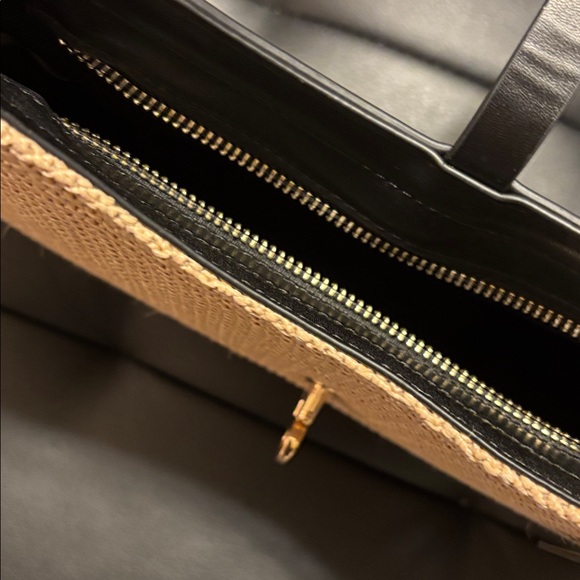 House of Harlow 1960 Beige and Black Woven Shoulder Bag - Picture 6 of 9